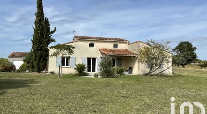 Maison traditionnelle 6 pièces de 158 m² à Jarnac-Champagne (17520)