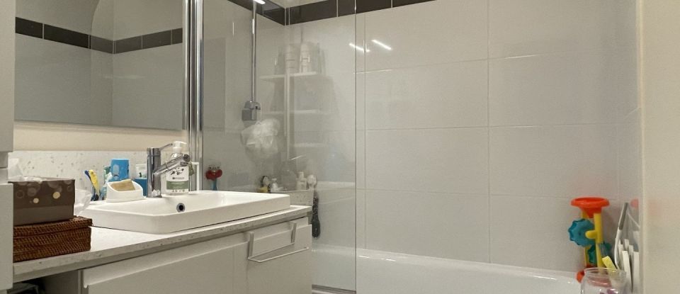 Appartement 4 pièces de 78 m² à Paris (75012)