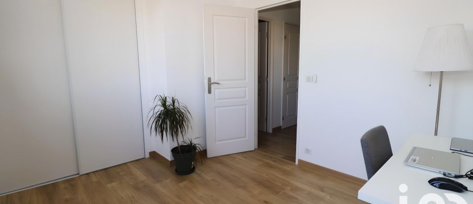 Appartement 3 pièces de 61 m² à Massy (91300)