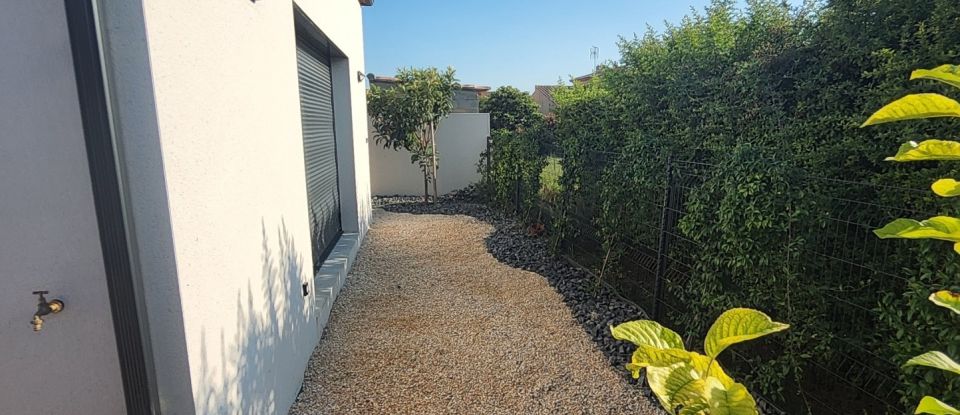 Maison traditionnelle 4 pièces de 93 m² à Ouveillan (11590)