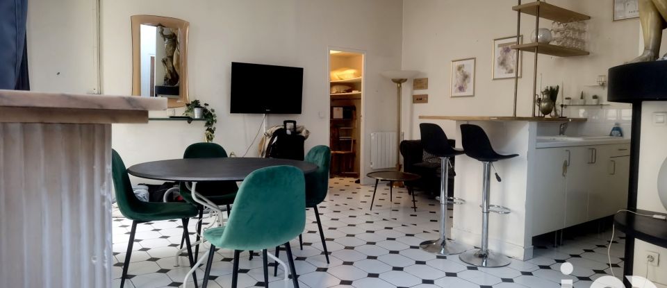 Appartement 3 pièces de 63 m² à Paris (75009)