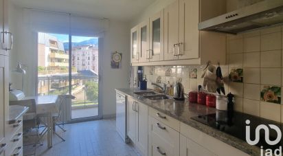 Apartment 3 rooms of 115 m² in Chambéry (73000)