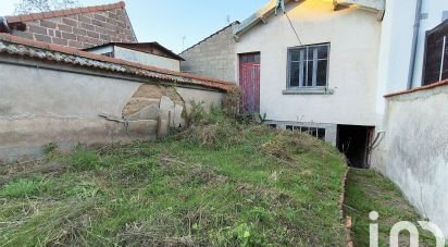 House 2 rooms of 51 m² in Panissières (42360)