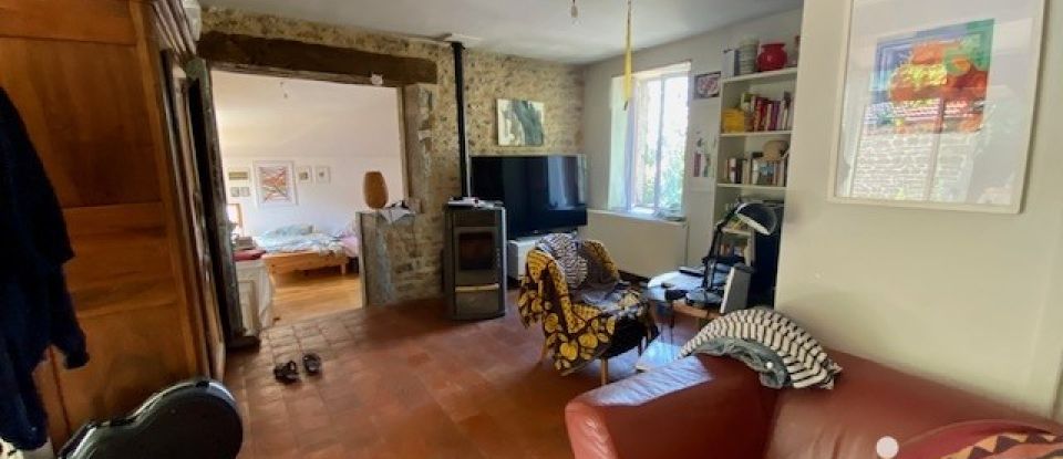 House 5 rooms of 120 m² in La Vineuse (71250)