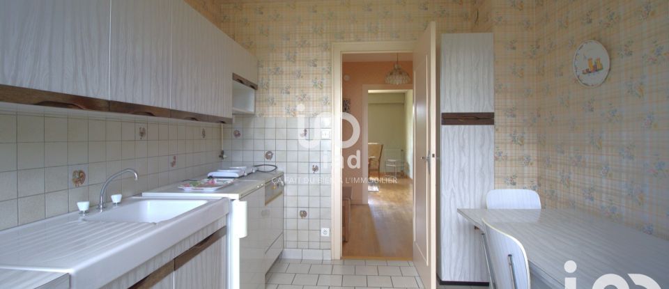 Apartment 4 rooms of 75 m² in Rezé (44400)