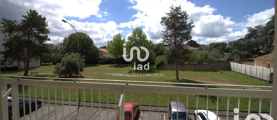 Apartment 4 rooms of 75 m² in Rezé (44400)