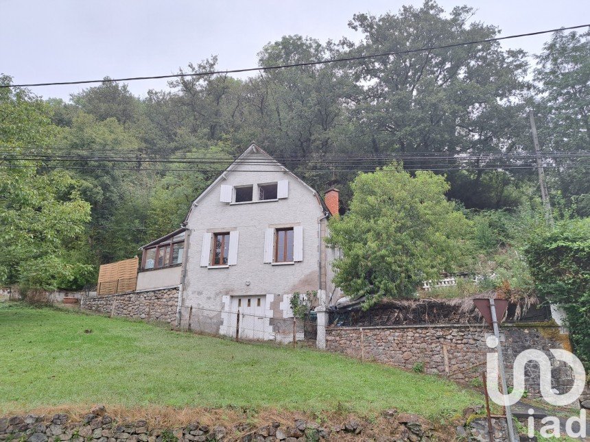 Maison de village 3 pièces de 54 m² à Saint-Chamant (19380)