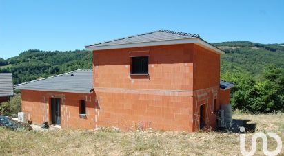 House 5 rooms of 146 m² in Saint-Beauzély (12620)