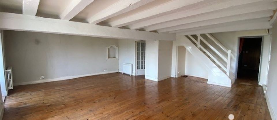 Village house 8 rooms of 215 m² in BELVÈS (24170)