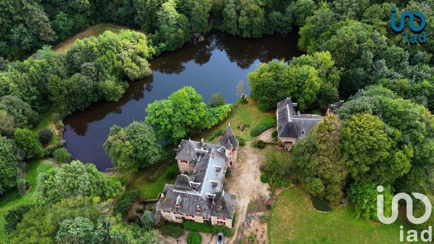 Château 15 pièces de 511 m² à Lagraulière (19700)