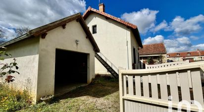 House 5 rooms of 83 m² in Neure (03320)