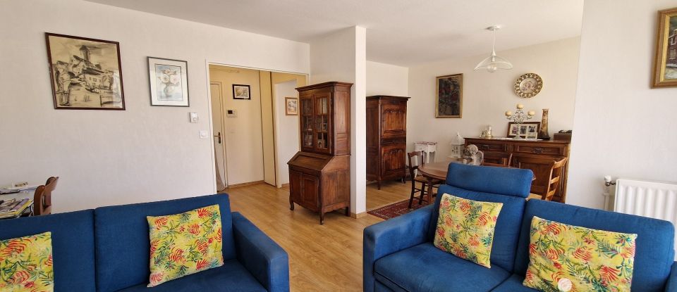 Appartement 4 pièces de 84 m² à Pau (64000)