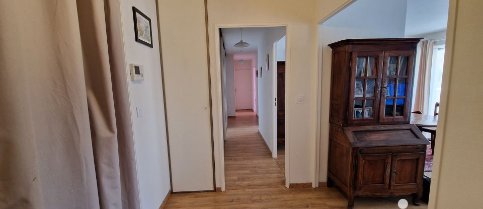 Appartement 4 pièces de 84 m² à Pau (64000)