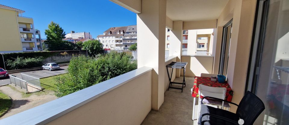 Appartement 4 pièces de 84 m² à Pau (64000)