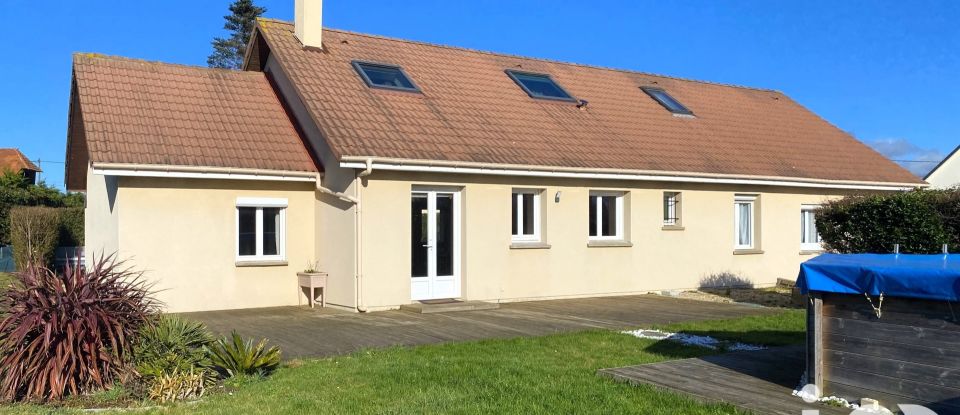 Maison traditionnelle 6 pièces de 167 m² à Octeville-sur-Mer (76930)