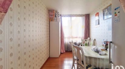 Apartment 4 rooms of 73 m² in Aubervilliers (93300)