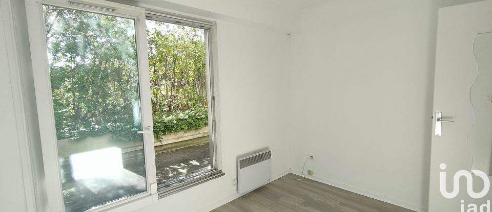 Appartement 3 pièces de 73 m² à Paris (75020)