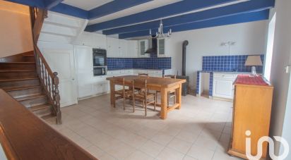 Traditional house 4 rooms of 87 m² in Meslan (56320)