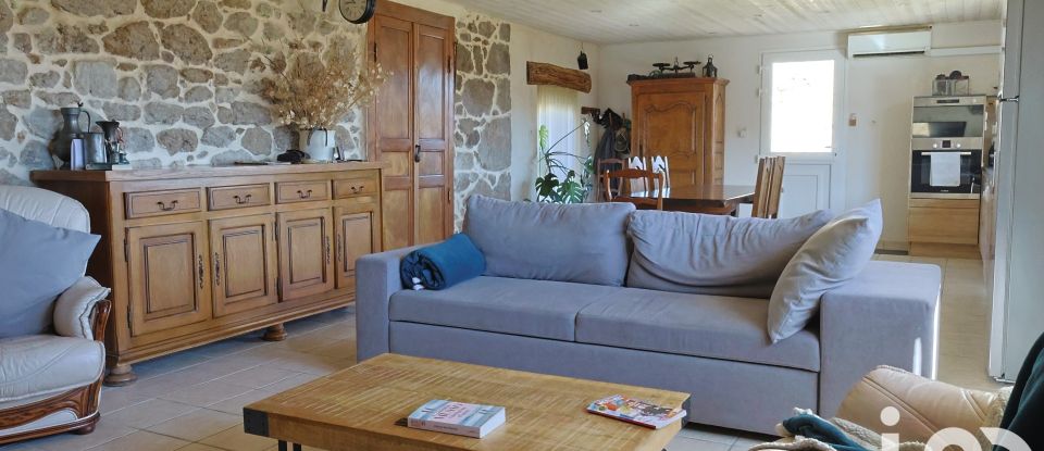 Maison de campagne 10 pièces de 192 m² à Empurany (07270)