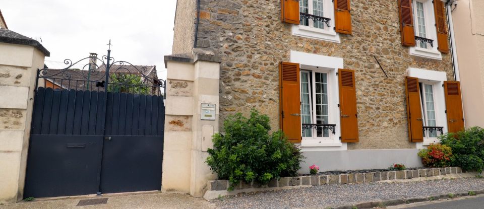 House 5 rooms of 140 m² in Bouray-sur-Juine (91850)