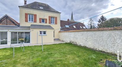 House 7 rooms of 140 m² in Le Coudray-Saint-Germer (60850)