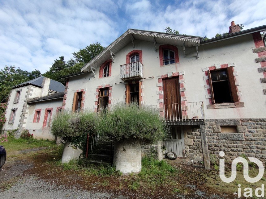 Ferme 12 pièces de 222 m² à - (23500)