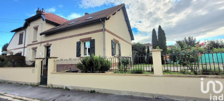 Maison 7 pièces de 154 m² à Beauvais (60000)