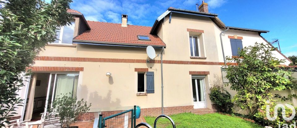 Maison 7 pièces de 154 m² à Beauvais (60000)