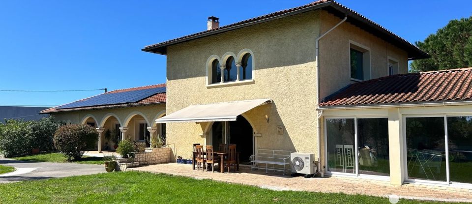 Traditional house 6 rooms of 192 m² in Montauban (82000)