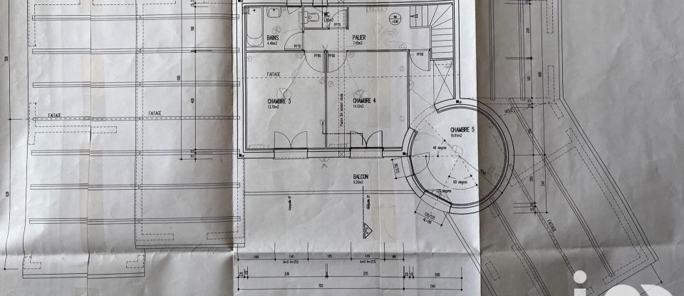 Maison traditionnelle 7 pièces de 199 m² à Aubenas (07200)