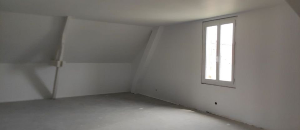 Maison 4 pièces de 127 m² à Oussoy-en-Gâtinais (45290)