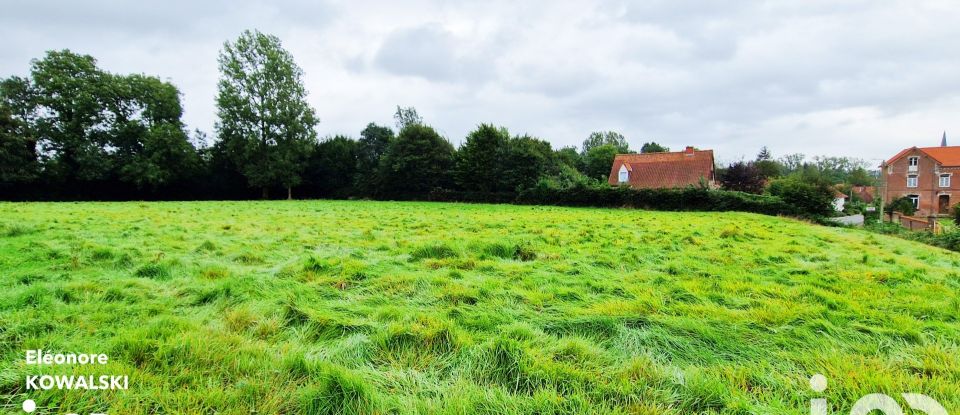 Land of 1,000 m² in Azincourt (62310)