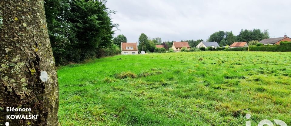 Land of 1,000 m² in Azincourt (62310)