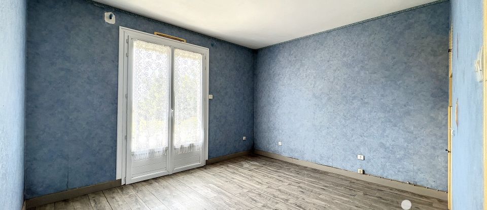 Maison traditionnelle 4 pièces de 81 m² à Louvigné (53210)