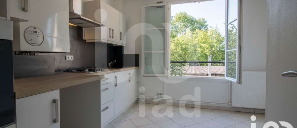 Appartement 3 pièces de 72 m² à Compiègne (60200)