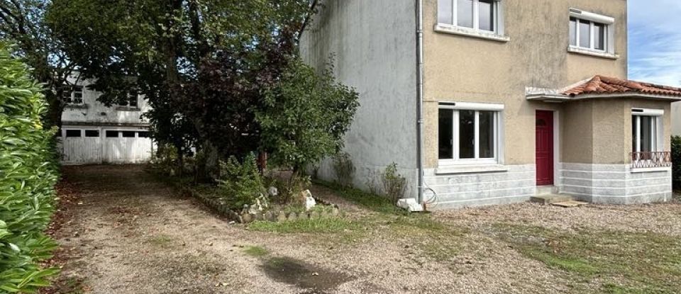 Maison 7 pièces de 105 m² à Bournezeau (85480)