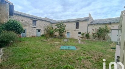 Maison traditionnelle 5 pièces de 125 m² à Ceaux-en-Loudun (86200)