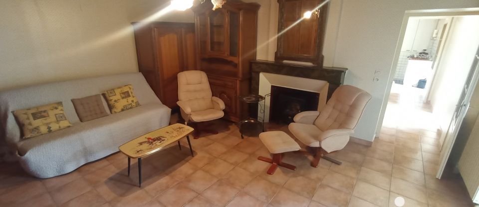 Traditional house 5 rooms of 125 m² in Ceaux-en-Loudun (86200)