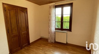 House 5 rooms of 106 m² in Saint-Étienne-en-Bresse (71370)