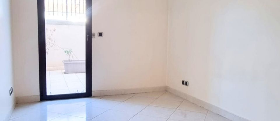 Apartment 3 rooms of 75 m² in Hyères (83400)