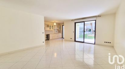 Apartment 3 rooms of 75 m² in Hyères (83400)