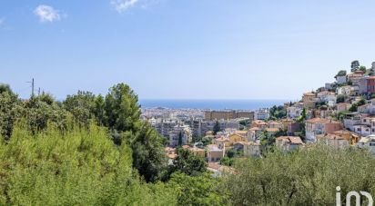 Appartement 3 pièces de 67 m² à Nice (06100)