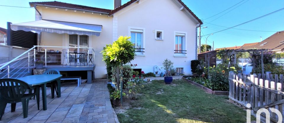 Maison traditionnelle 6 pièces de 132 m² à Savigny-sur-Orge (91600)