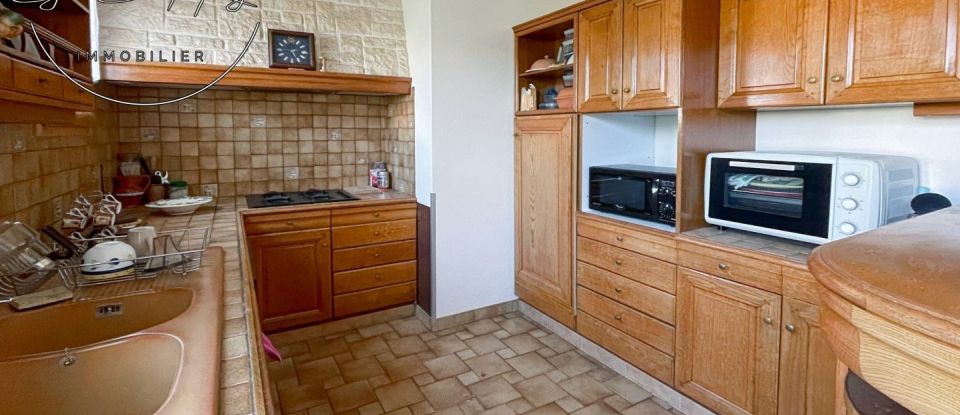 House 4 rooms of 105 m² in Tremblay-en-France (93290)