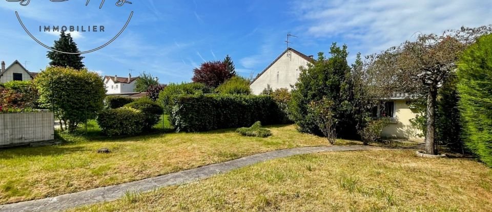 House 4 rooms of 105 m² in Tremblay-en-France (93290)