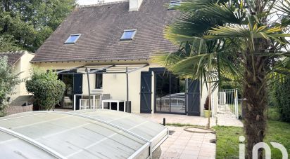 Maison traditionnelle 5 pièces de 123 m² à Bellefontaine (95270)