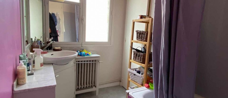 Appartement 4 pièces de 81 m² à Évreux (27000)