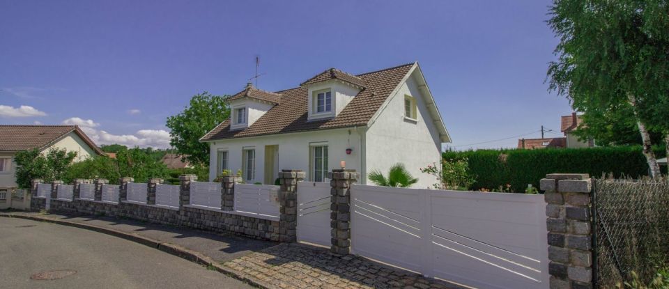 Maison traditionnelle 6 pièces de 148 m² à Villenoy (77124)