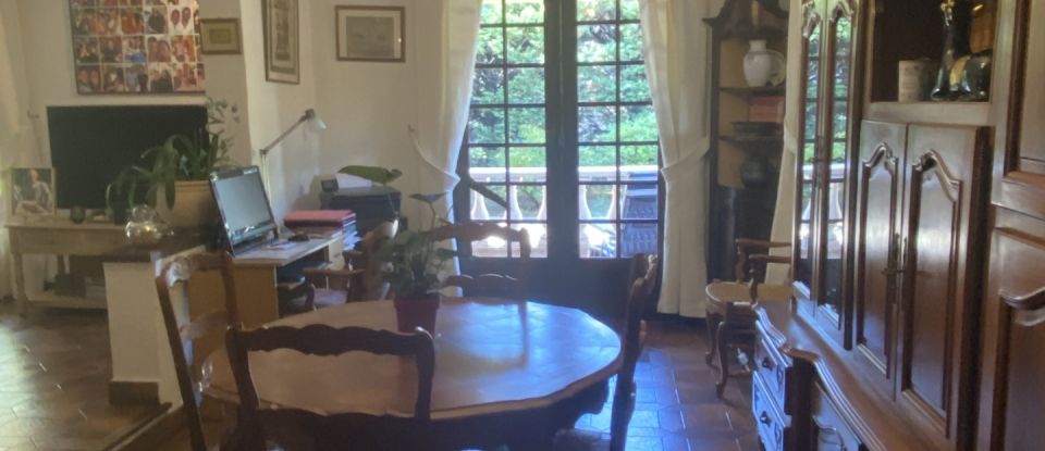 Traditional house 4 rooms of 129 m² in Cogolin (83310)