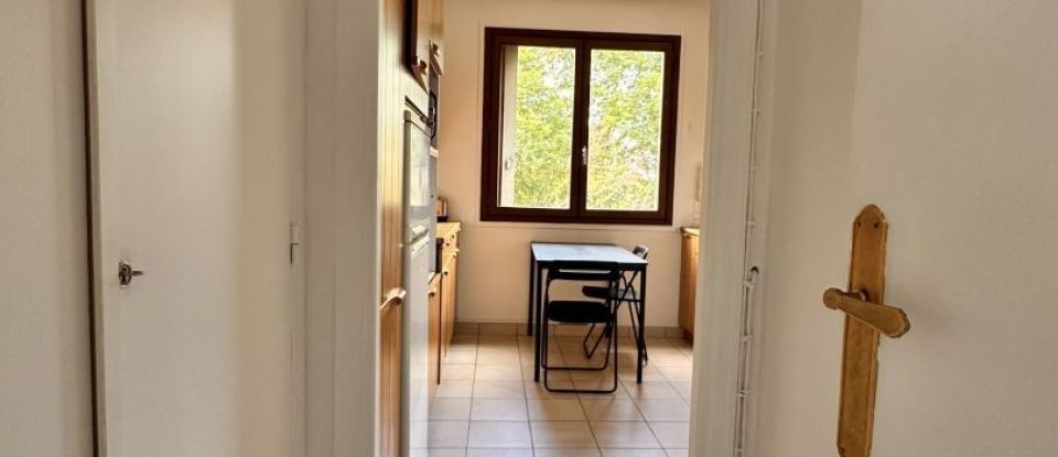 Apartment 4 rooms of 87 m² in Antony (92160)